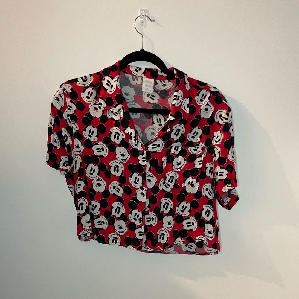 Disney cropped button down top